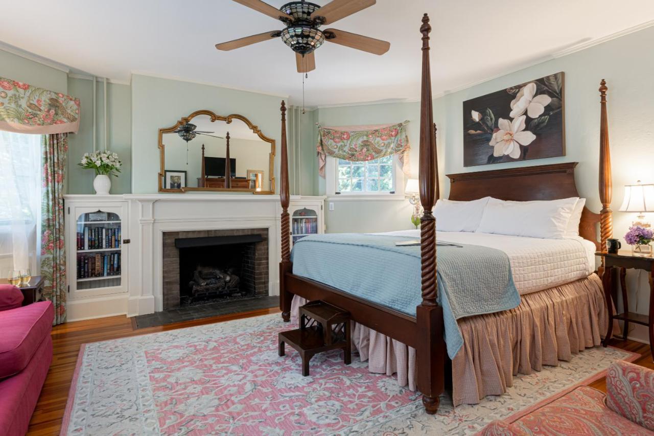 Pinecrest Bed&Breakfast Asheville Exterior foto